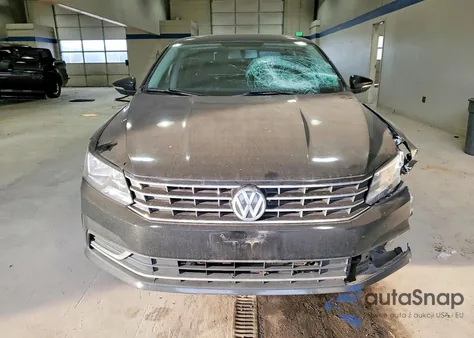 2016 Volkswagen Passat S из США, поврежденный, VIN 1VWAT7A39GC008570